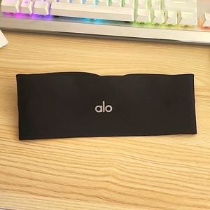 Alo Yoga Airlift Headband Black